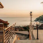 Acquamarina Per Gruppi E Famiglie A Capo Vaticano Costa Degli Dei 펜션