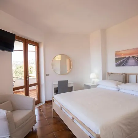 Acquamarina Per Gruppi E Famiglie A Capo Vaticano Costa Degli Dei