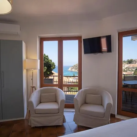 Acquamarina Per Gruppi E Famiglie A Capo Vaticano Costa Degli Dei * Santa Maria (Vibo Valentia)