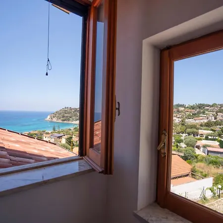 Acquamarina Per Gruppi E Famiglie A Capo Vaticano Costa Degli Dei Dom wakacyjny