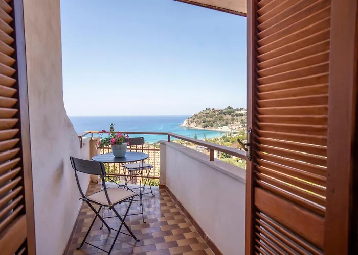 Acquamarina Per Gruppi E Famiglie A Capo Vaticano Costa Degli Dei